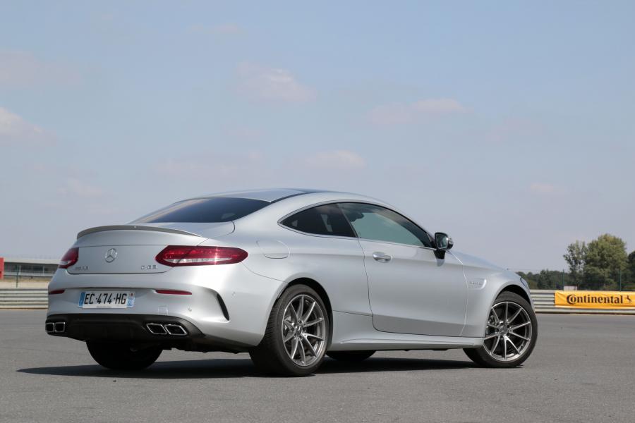  Mercedes-AMG C63 Coupe 2016 года  (WW) (фото 14 из 19)